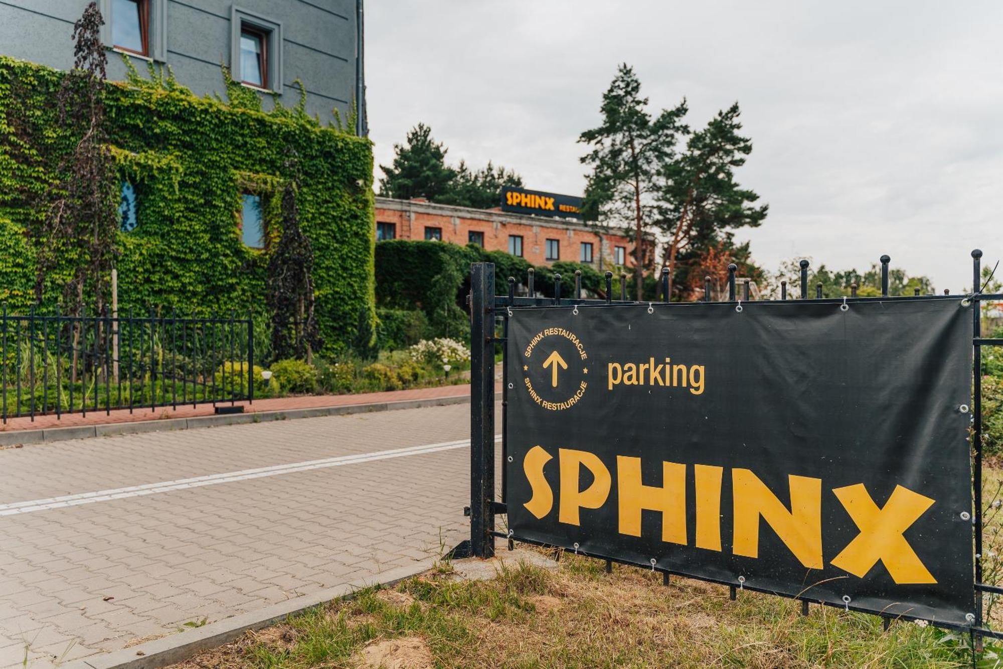 Hotel Sphinx Zabia Wola Экстерьер фото
