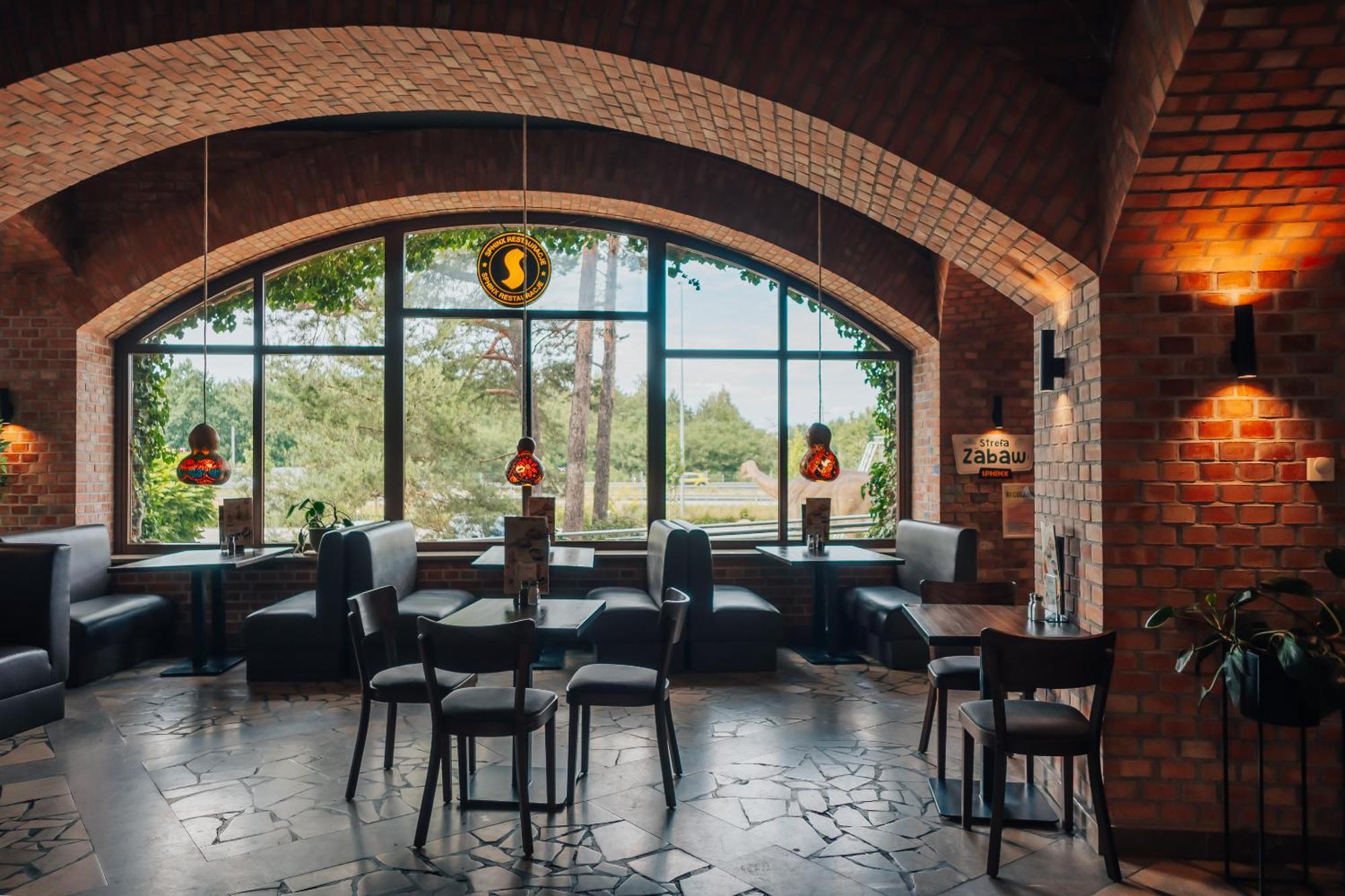 Hotel Sphinx Zabia Wola Экстерьер фото